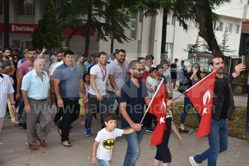 Haber: HENDEK ŞAMPİYON TEMİZCE’Yİ KARŞILADI - Galeri-1