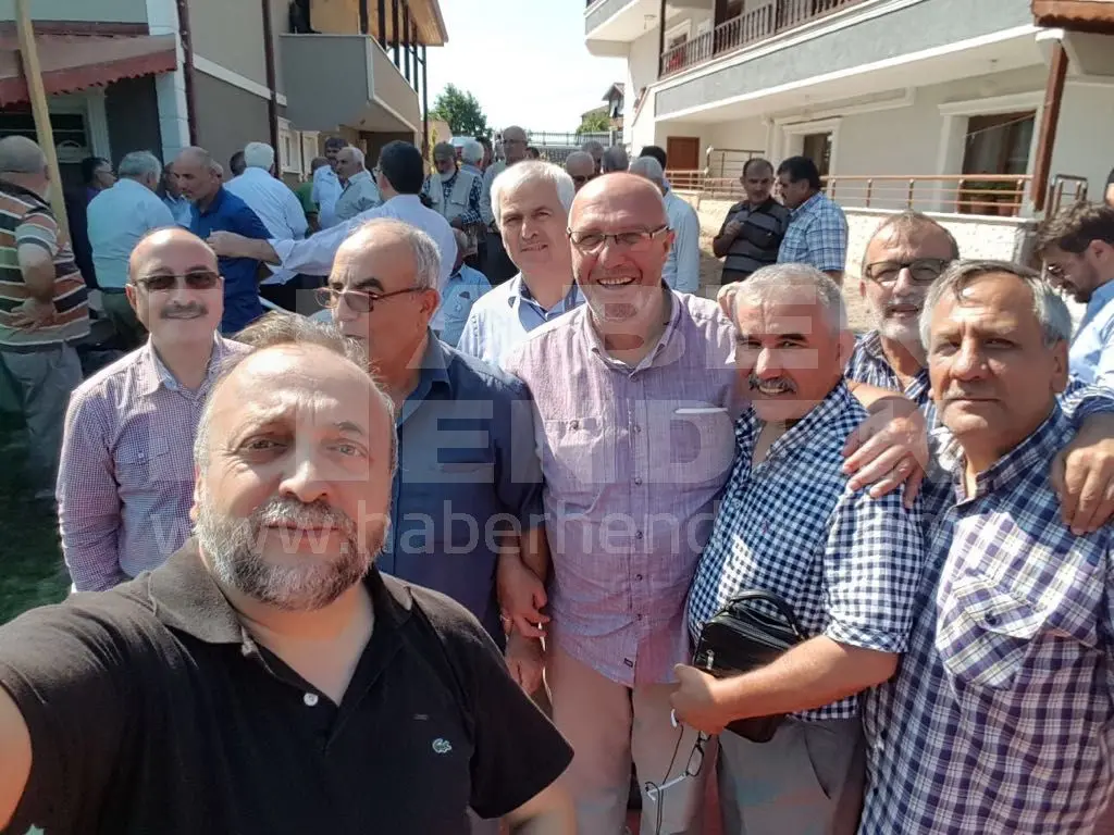 Haber: Sakarya İmam Hatip Mezunları 38 yıl sonra Hendek’te buluştu - Galeri-1