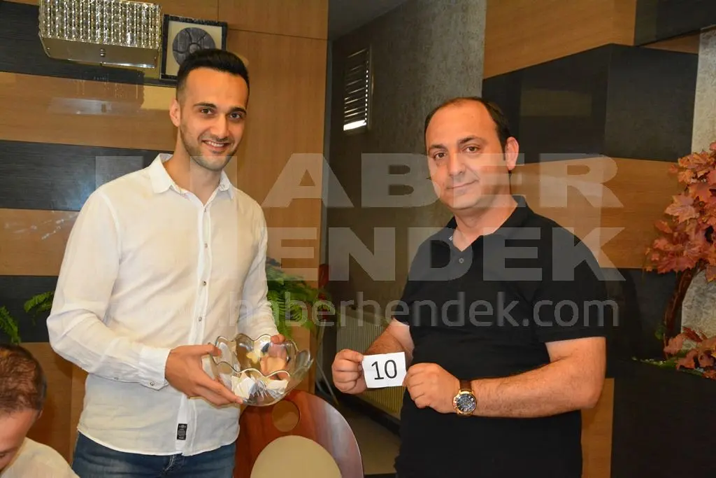 Haber: 2.OSB Futbol Turnuvası Kuraları Çekildi - Galeri-5