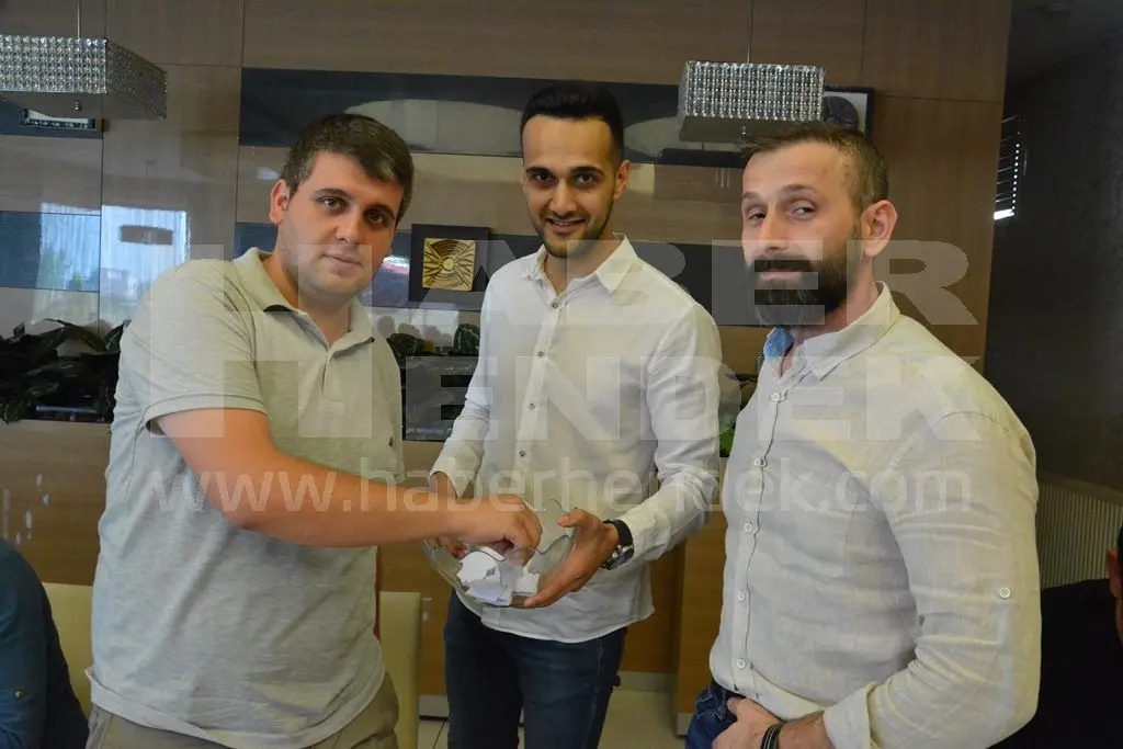 Haber: 2.OSB Futbol Turnuvası Kuraları Çekildi - Galeri-6