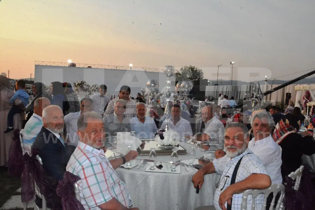 Haber: Şükran ve Enes Bir Ömür Hayata Evet Dedi - Galeri-4