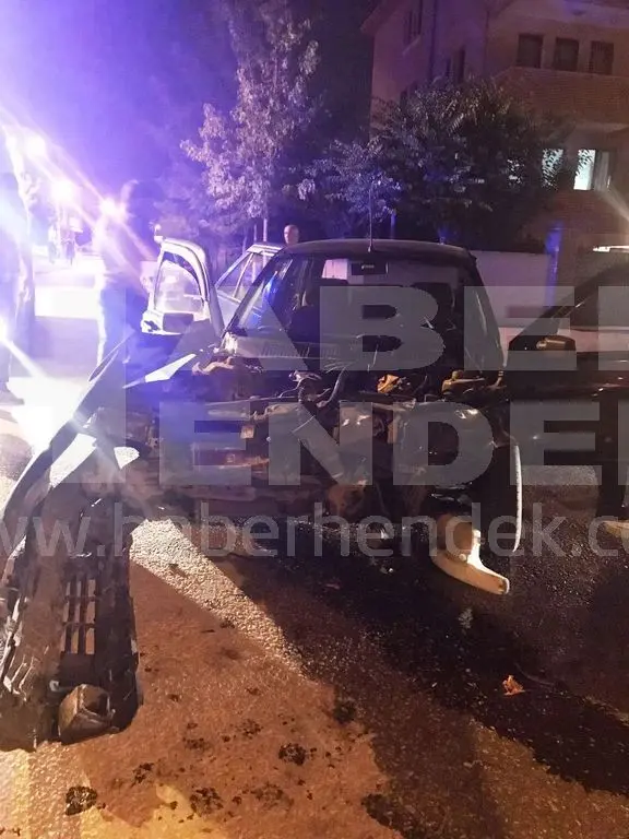 Haber: Hendek’te Kaza 8 Yaralı - Galeri-2