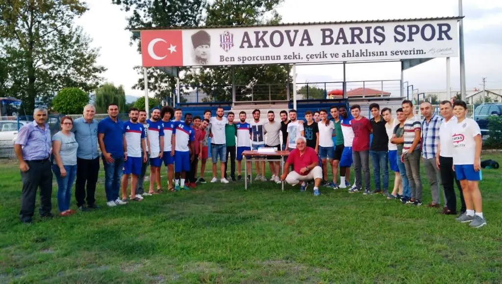 Haber: Akova Barışspor Sahaya İndi - Galeri-2