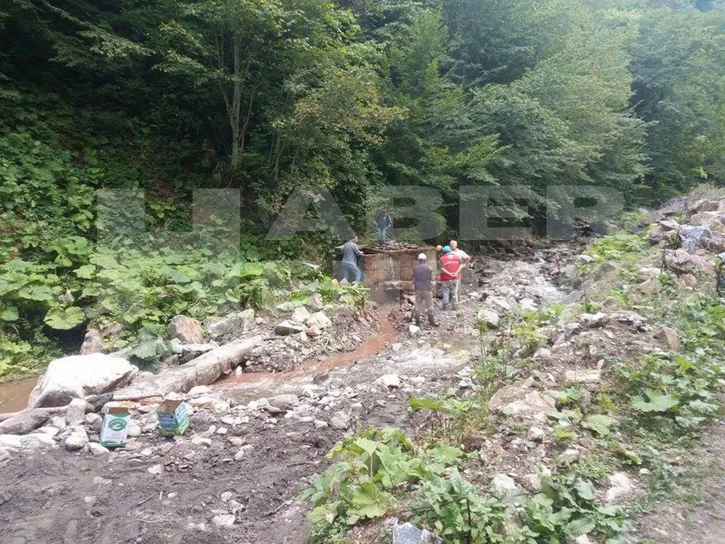 Haber: SU DEPOSUNU MAHALLE HALKI YENİLEDİ - Galeri-1