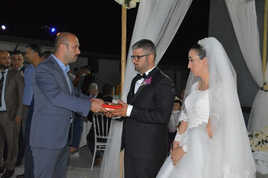 Haber: Mine ile Ömer Bir Ömür Hayata Yelken Açtılar - Galeri-4