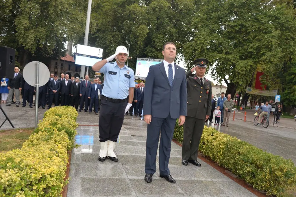 Haber: Zafer Bayramı Hendek’te kutlandı - Galeri-1