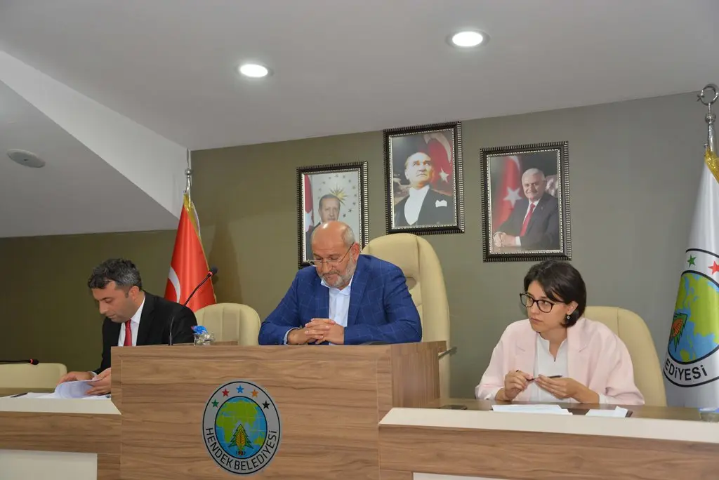 Haber: HENDEK BELEDİYE MECLİSİ TOPLANDI - Galeri-1