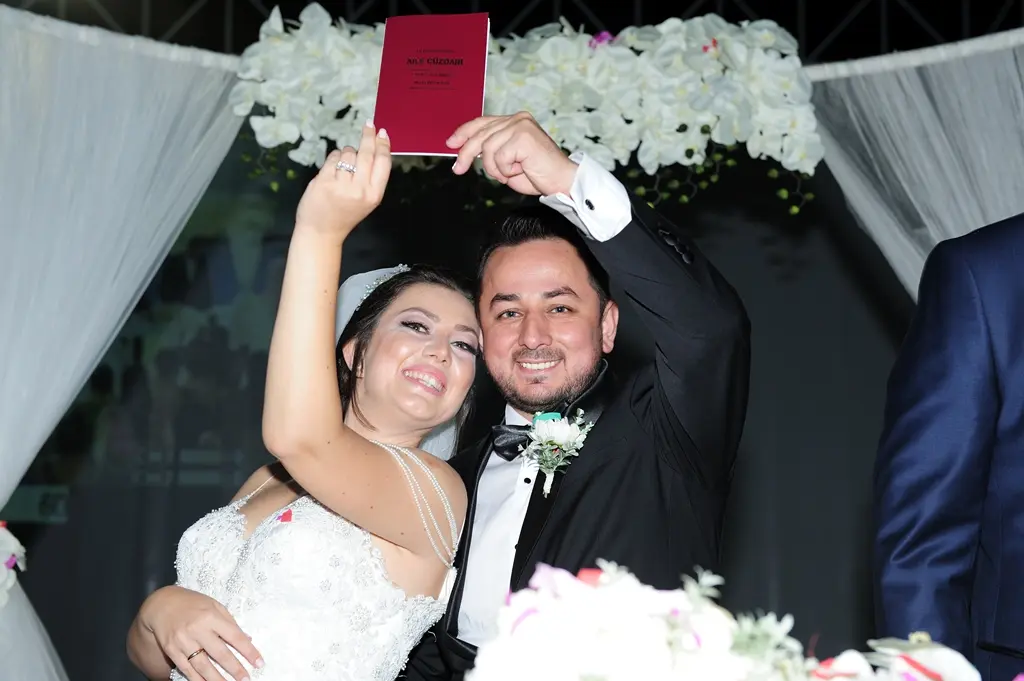 Haber: Tuğçe ile Şenol Bir Ömür Mutluluğa Yelken Açtılar - Galeri-1