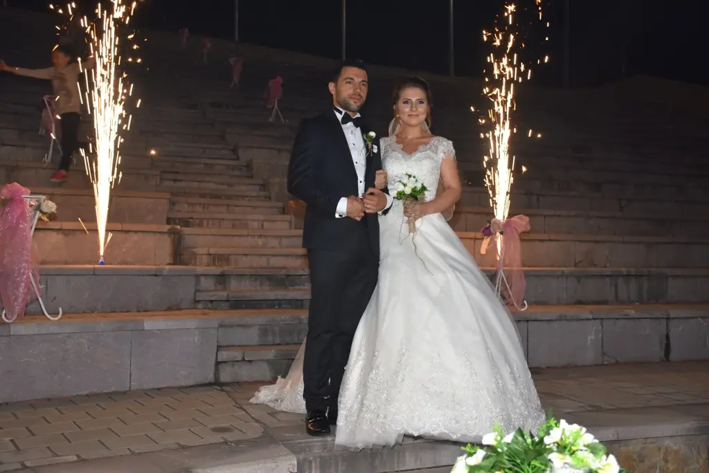 Haber: Merve İle Emre Bir Ömür Boyu Mutluluğa Adım Attı - Öne Çıkan