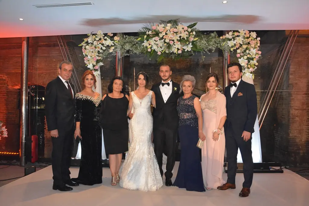 Haber: Seda ve Emir Efe Bir Ömür Mutluluğa Evet Dedi - Galeri-4