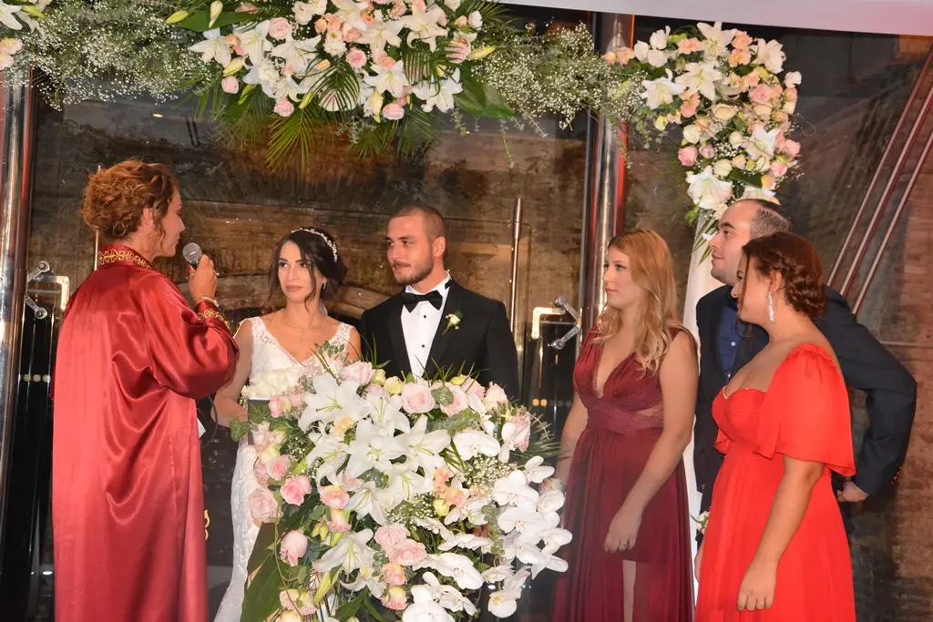 Haber: Seda ve Emir Efe Bir Ömür Mutluluğa Evet Dedi - Galeri-1