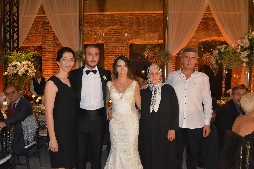 Haber: Seda ve Emir Efe Bir Ömür Mutluluğa Evet Dedi - Galeri-12