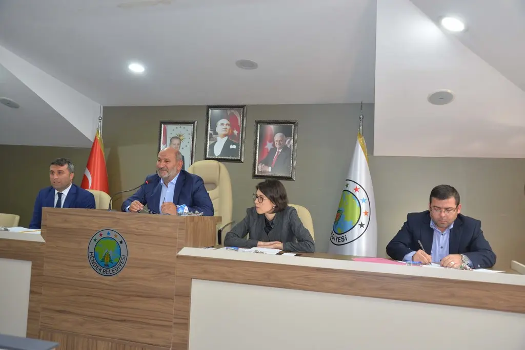 Haber: Hendek Belediye Meclisi Toplandı - Galeri-1