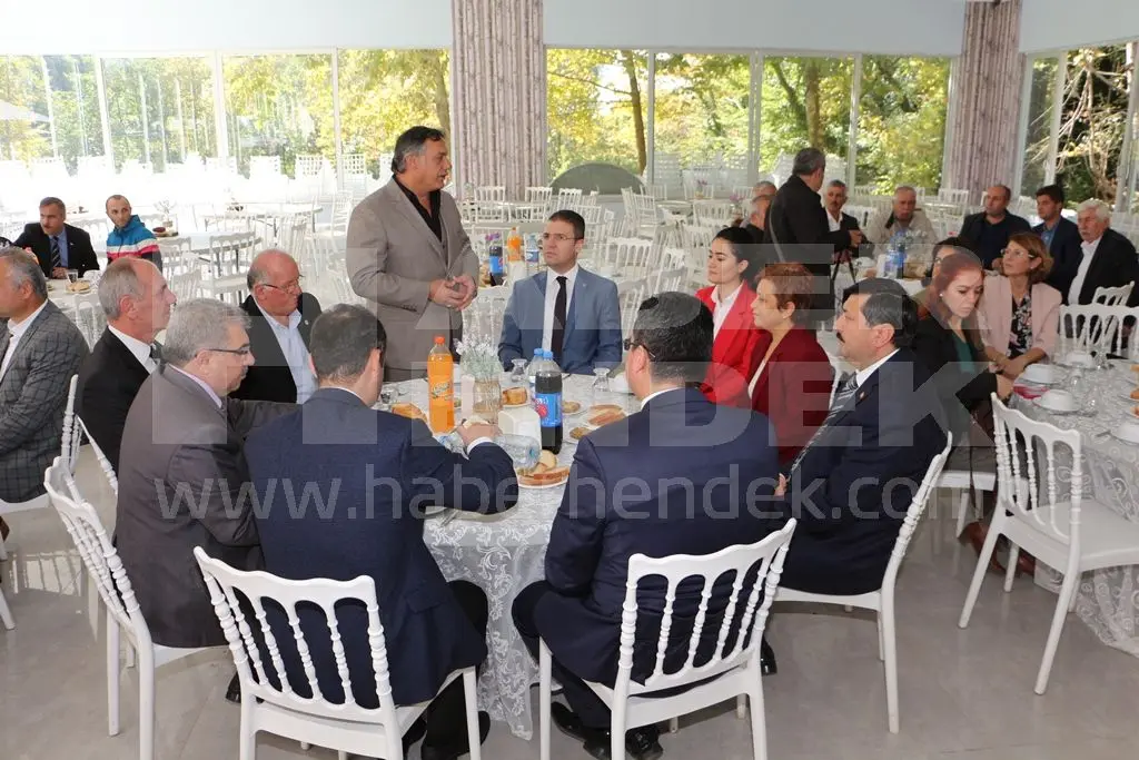 Haber: Hendekli Muhtarlar Yemekte Buluştu - Galeri-1