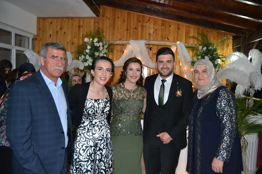 Haber: Derya ve Serkan Evlilik Yolunda İlk Adımı Attı - Galeri-2