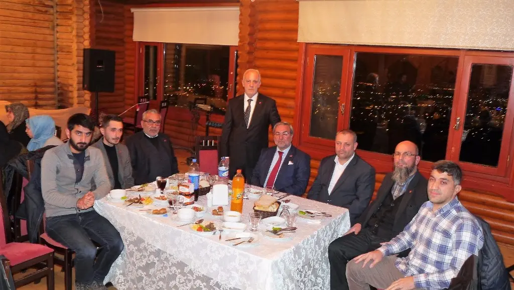 Haber: Saadet Partisi Hendek Teşkilatı Yemekte Buluştu - Öne Çıkan