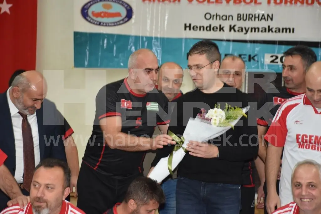 Haber: Hendek Esnaflar Kazanmayı Bildi - Galeri-3