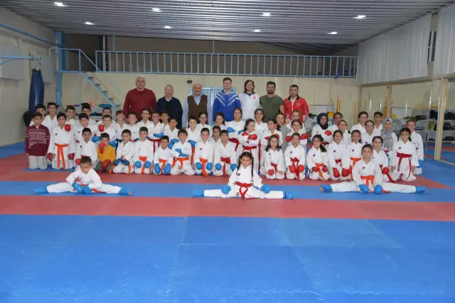 Geleceğin Şampiyonlarını Yetiştiriyor