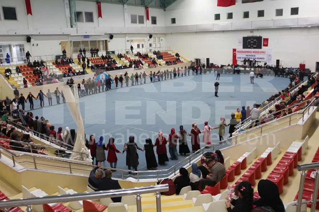 Haber: Genç Karadenizliler Gecede Coştu - Öne Çıkan