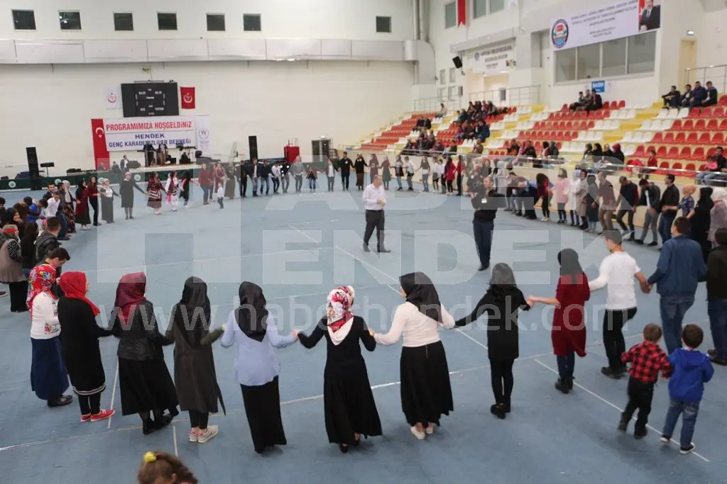 Haber: Genç Karadenizliler Gecede Coştu - Galeri-7