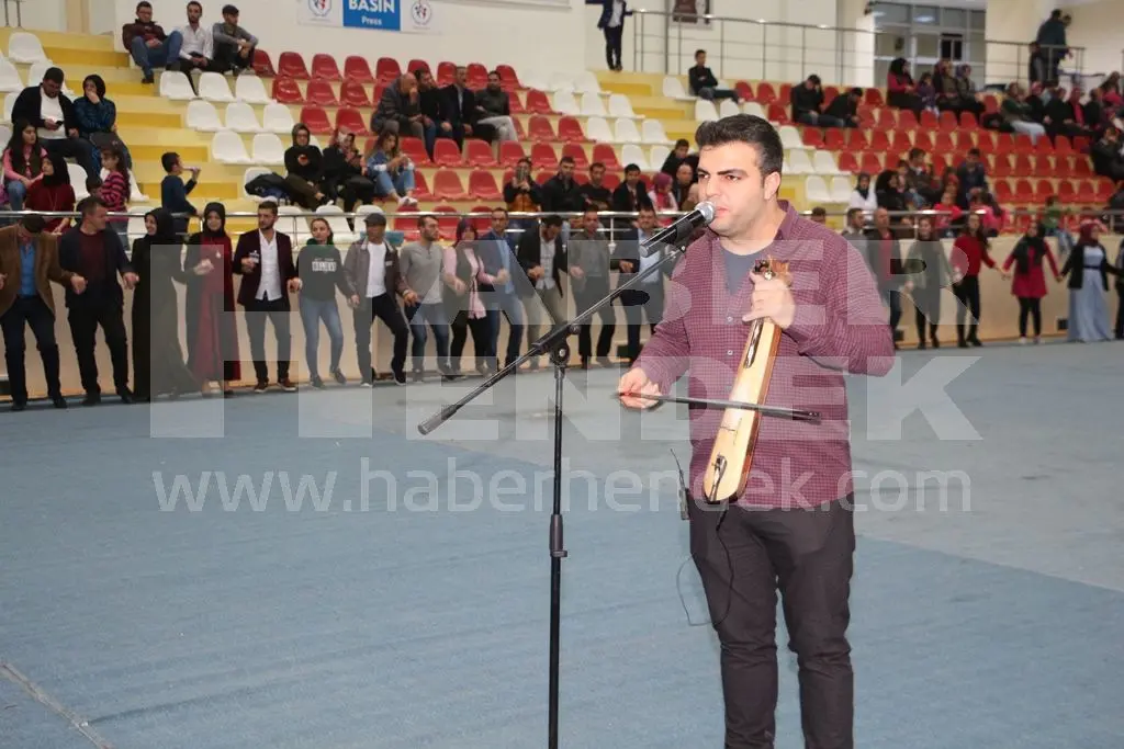 Haber: Genç Karadenizliler Gecede Coştu - Galeri-9
