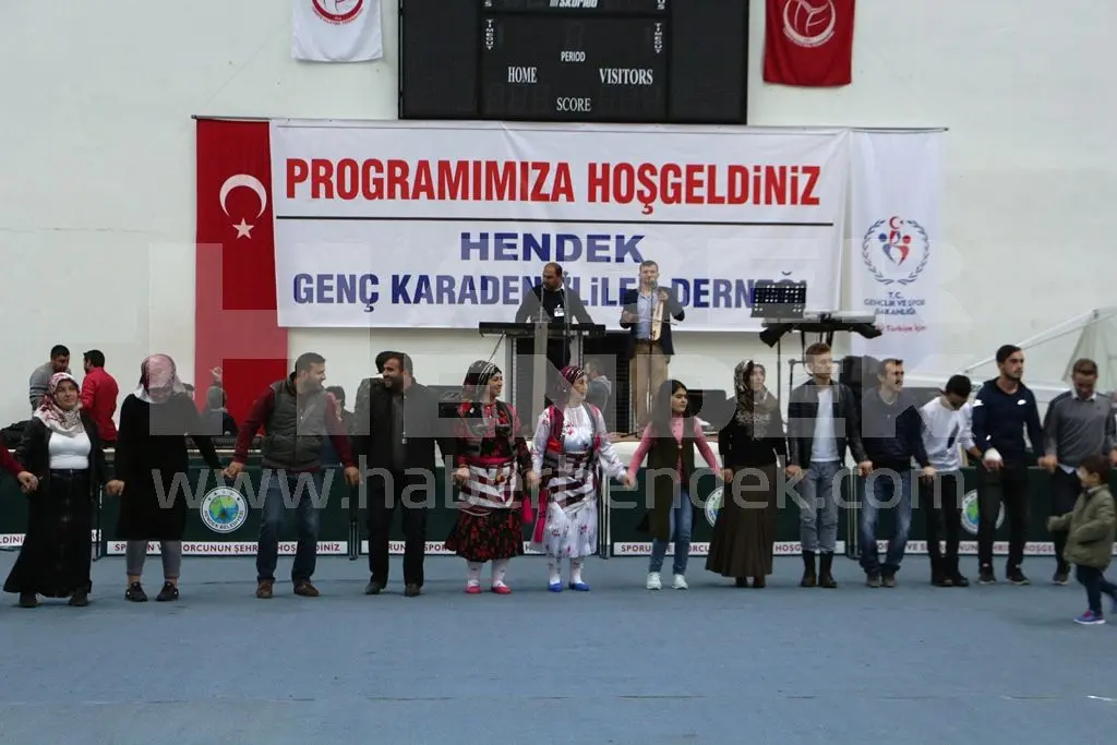 Haber: Genç Karadenizliler Gecede Coştu - Galeri-6