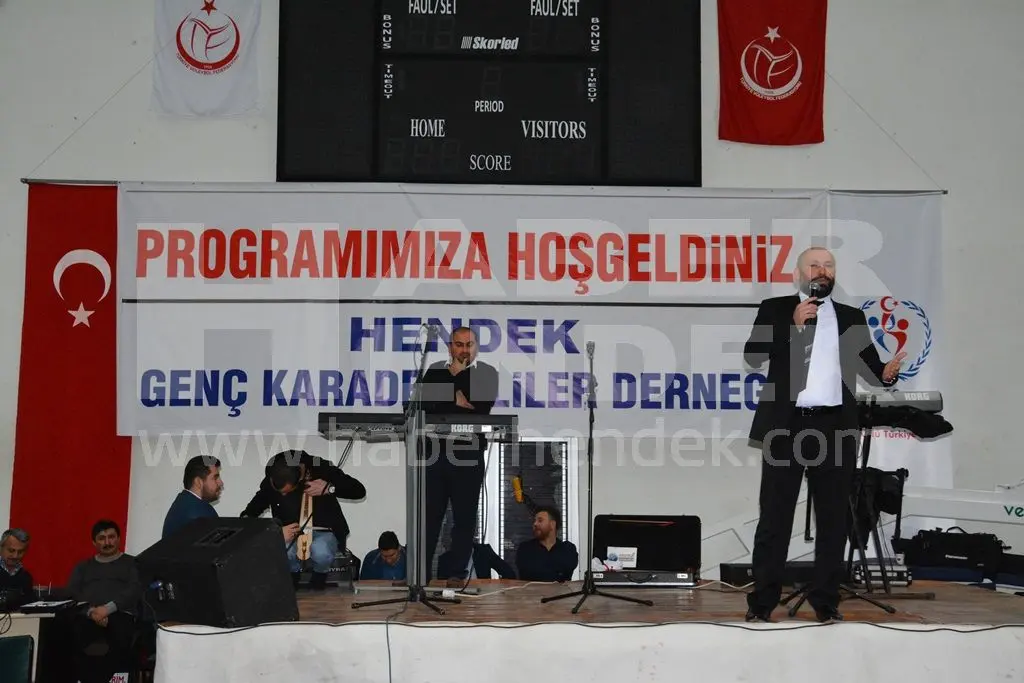 Haber: Genç Karadenizliler Gecede Coştu - Galeri-2