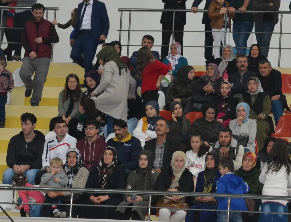 Haber: Görme Engelliler Horon Oynadı, Halay Çekti - Galeri-1