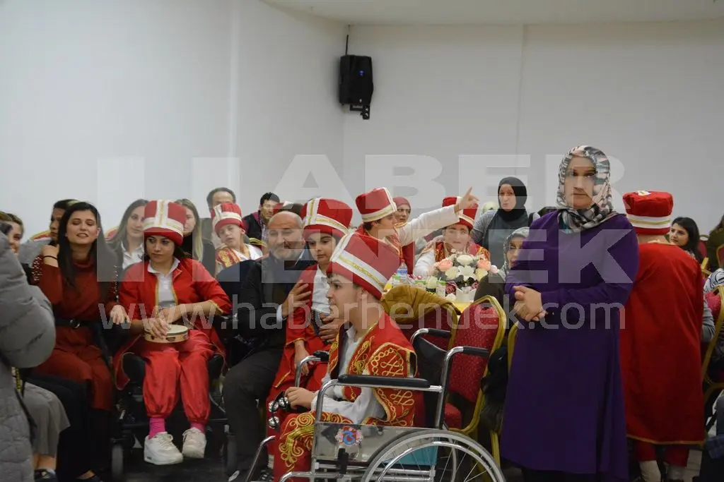 Haber: Hendek El Ele Engellilerle Yaşam Derneği’nden Muhteşem Gece - Galeri-11
