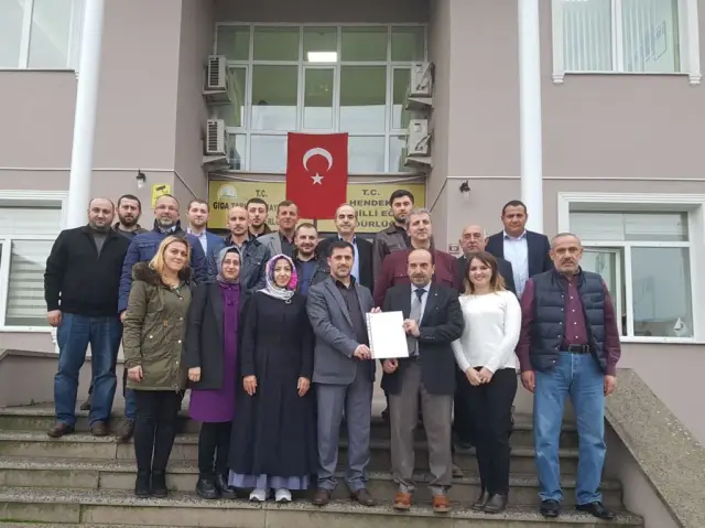 Sofu ve Ekibi Mazbatalarını Aldı