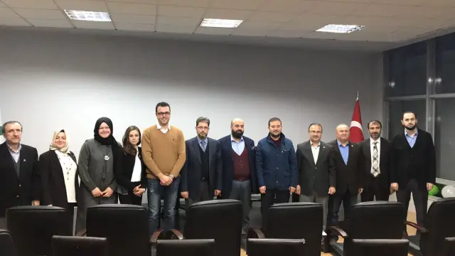 Dursun ve Akyüz’den Sakarya Yeşilay’a Ziyaret