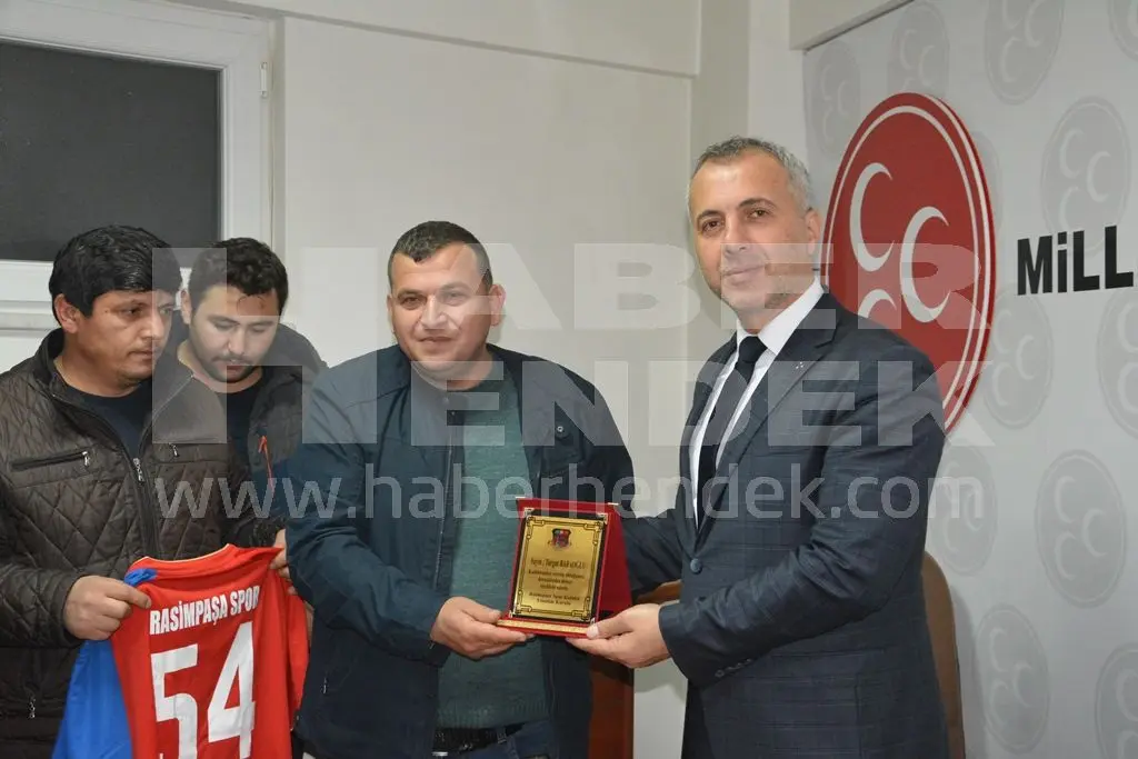 Haber: Rasimpaşa Gençlik Tam Kadro MHP’deydi - Galeri-6