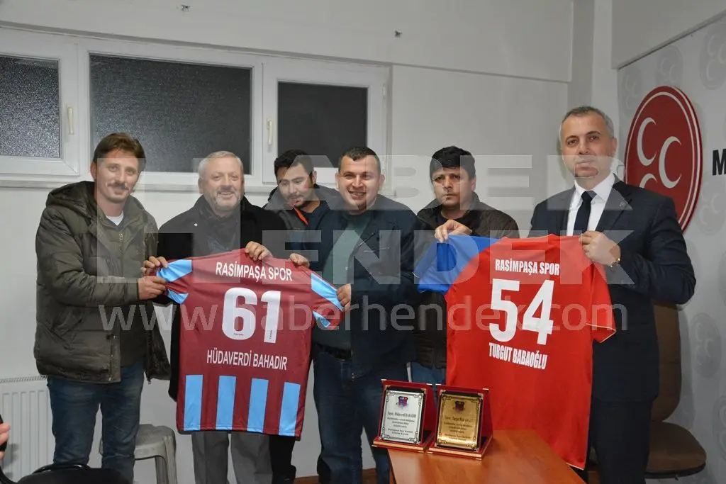 Haber: Rasimpaşa Gençlik Tam Kadro MHP’deydi - Galeri-9