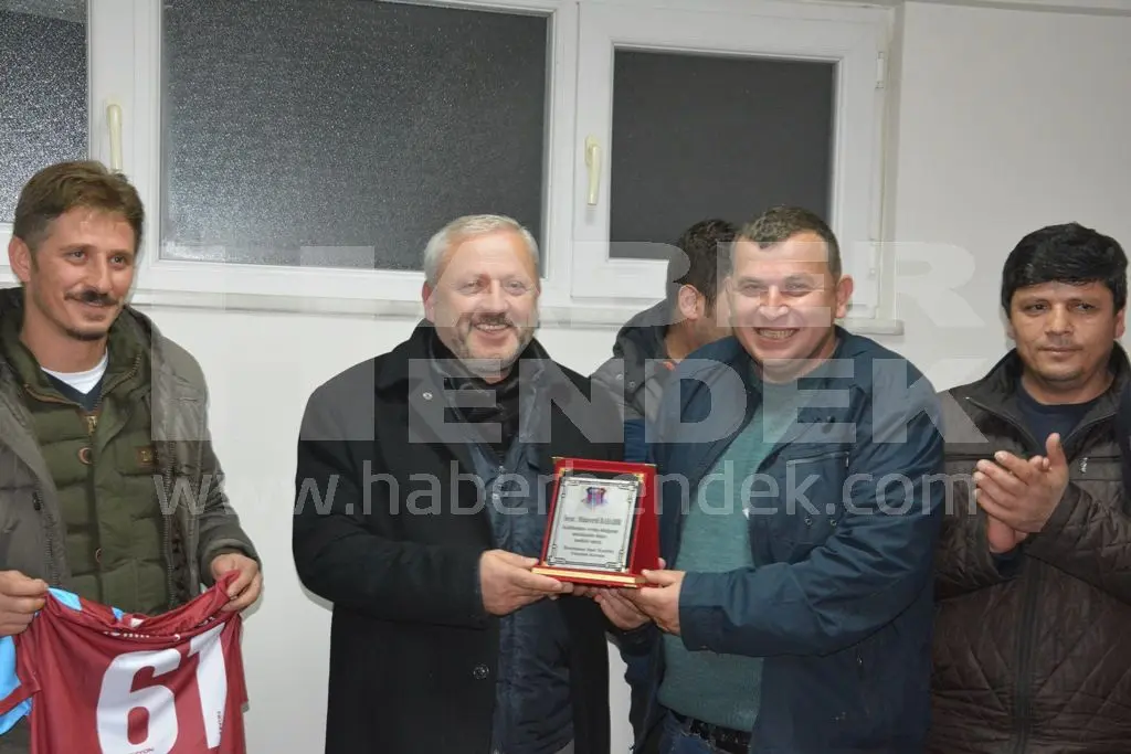 Haber: Rasimpaşa Gençlik Tam Kadro MHP’deydi - Galeri-8