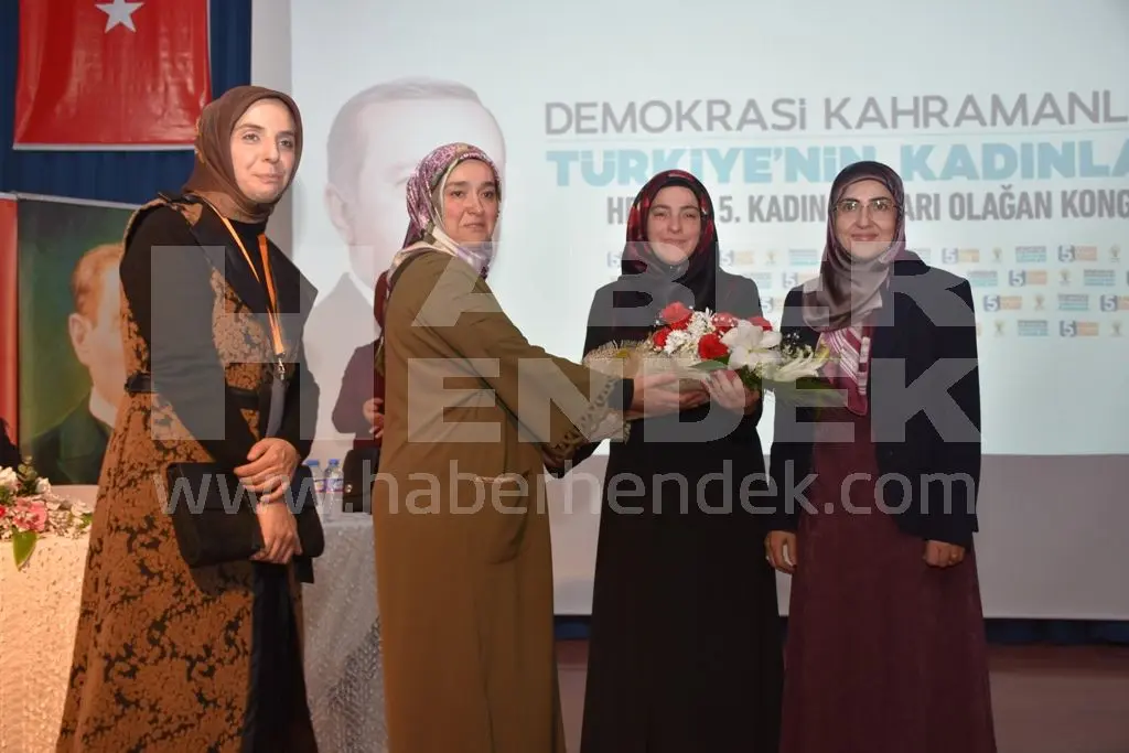 Haber: AK Parti Kadın Kollarında Yeni Başkan Yılkın Oldu - Galeri-7