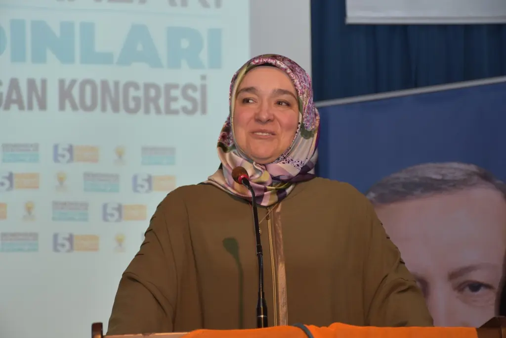 Haber: AK Parti Kadın Kollarında Yeni Başkan Yılkın Oldu - Galeri-9
