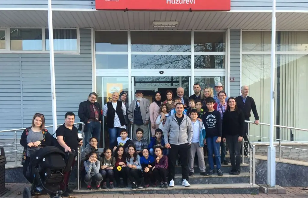 Haber: Altunküre Okulu Melek Nişancı Huzurevini Ziyaret Etti - Öne Çıkan