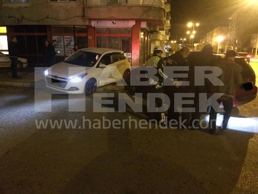 Haber: Aynı Kavşakta Bu Kaçıncı Kaza - Galeri-2