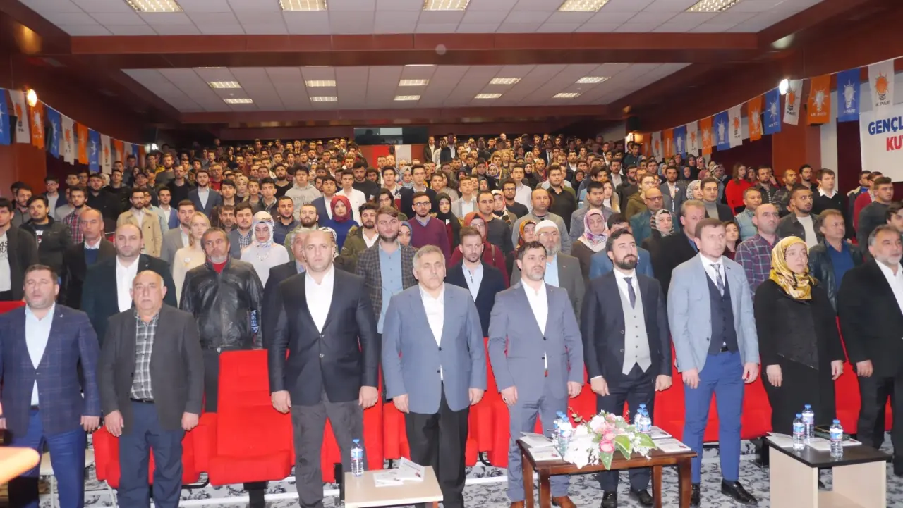 Haber: Ak Parti Hendek Gençliğinden Coşkulu Kongre - Galeri-3