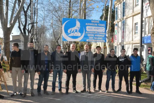 Hendek Ülkü Ocaklarından Başbuğ Türkeş Sergisi