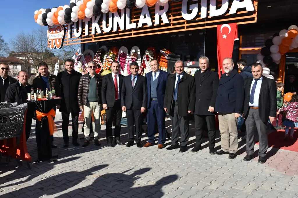 Haber: TUTKUNLAR GIDA 3. ŞUBESİNİ AÇTI - Galeri-2
