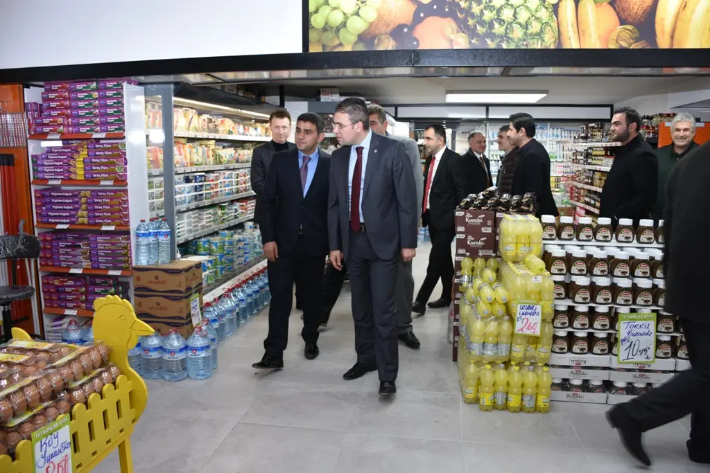 Haber: TUTKUNLAR GIDA 3. ŞUBESİNİ AÇTI - Galeri-8