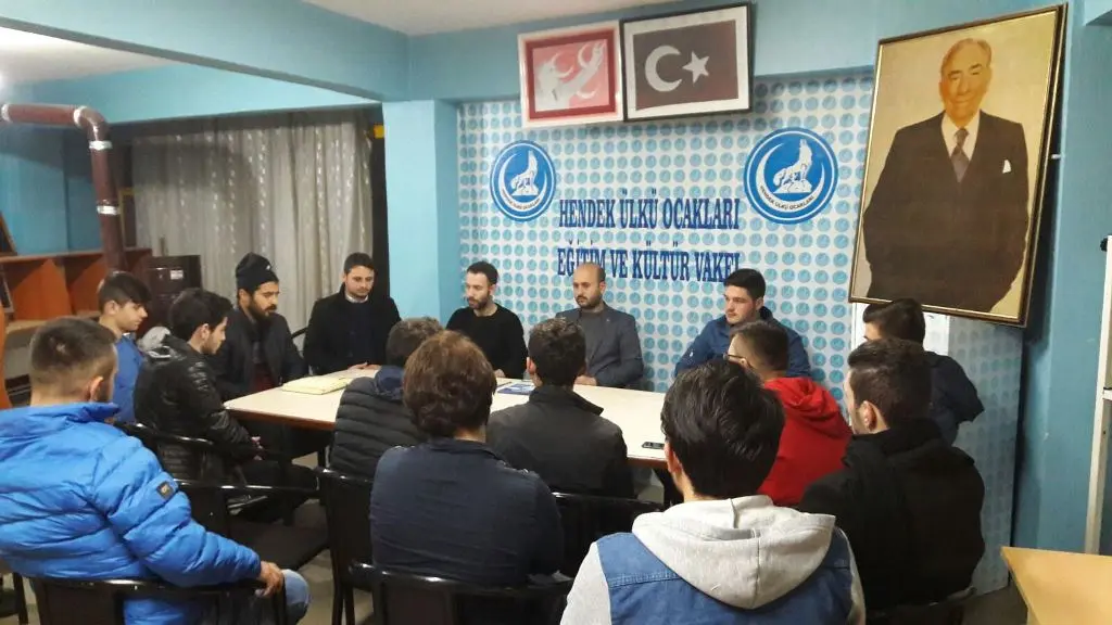 Haber: Genç Ülkücüler Bilgi Yarışmasında - Galeri-1