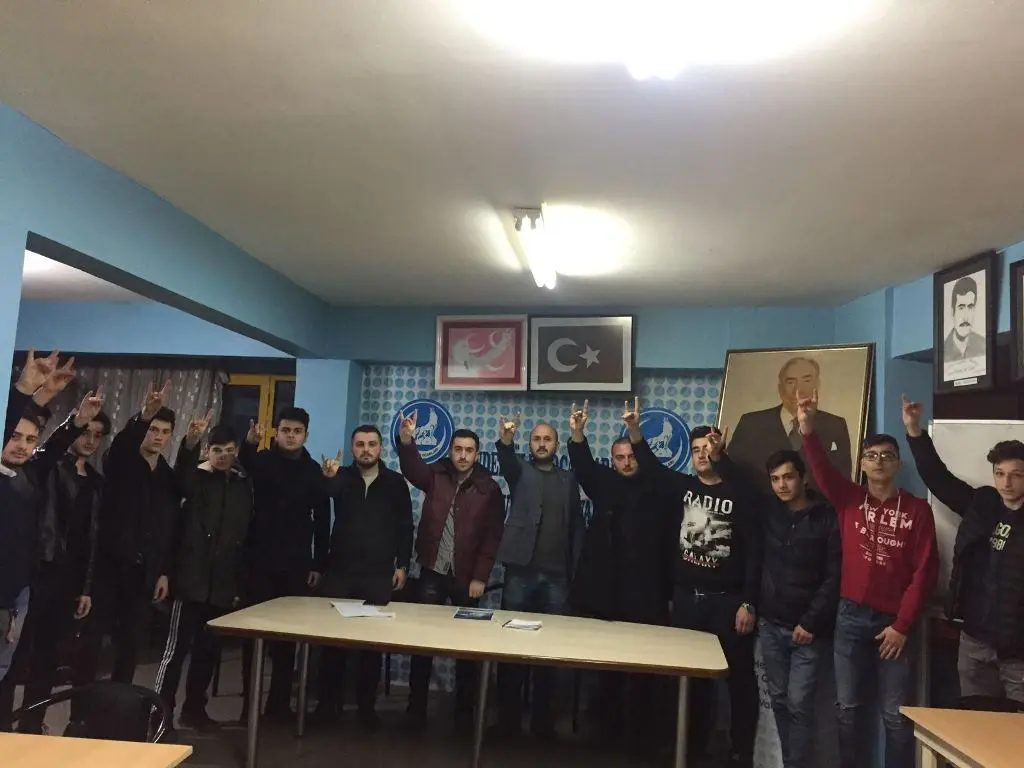 Haber: Genç Ülkücüler Bilgi Yarışmasında - Galeri-2