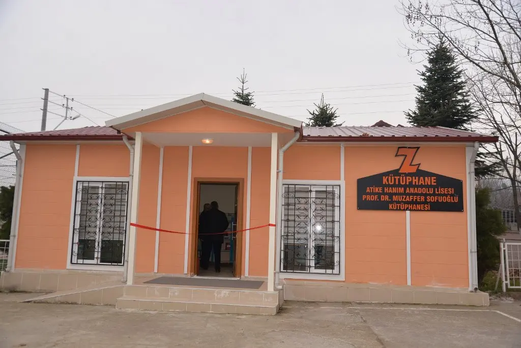 Haber: Atike Hanım Anadolu Lisesine Yeni Kütüphane - Galeri-2
