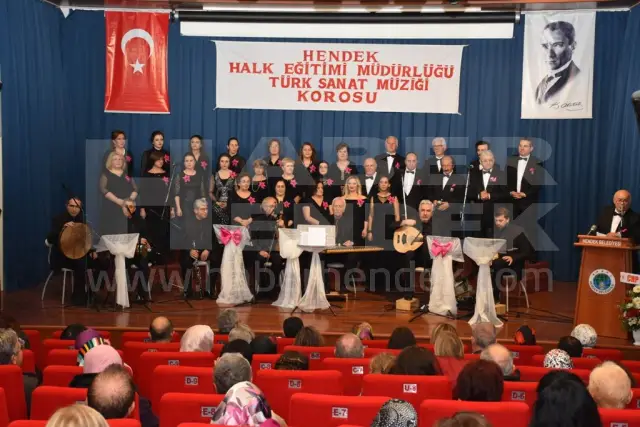 Türk Sanat Müziği Korosundan Muhteşem Konser