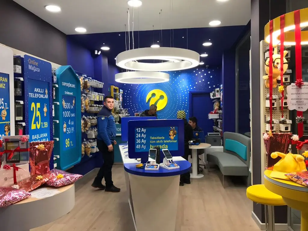 Haber: Demsan Turkcell Hendek'te 2. Mağazasını Açtı - Galeri-1