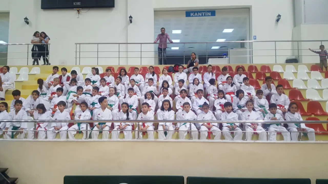 Haber: Hendek Karate Takımı Kuşak Yükseltti - Galeri-2