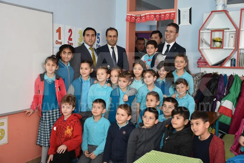 Haber: Hendek'te Öğrenciler Karnelerini Alarak Tatile Girdi - Öne Çıkan