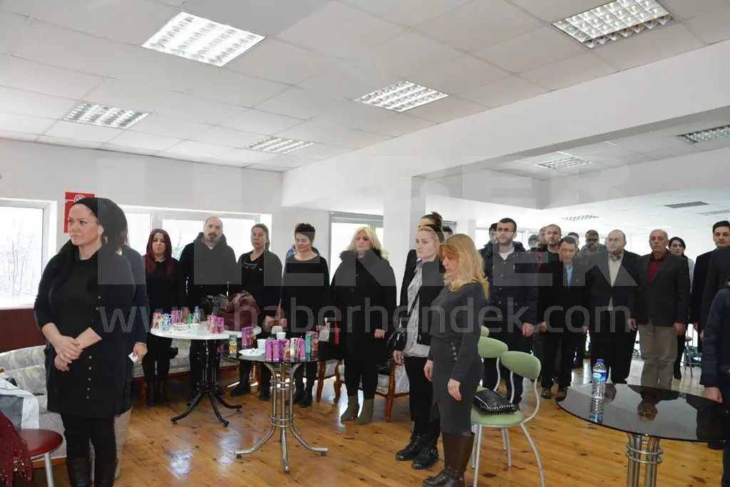 Haber: Berberler ve Kuaförler Odasında Çilek Yeniden Başkan - Galeri-5